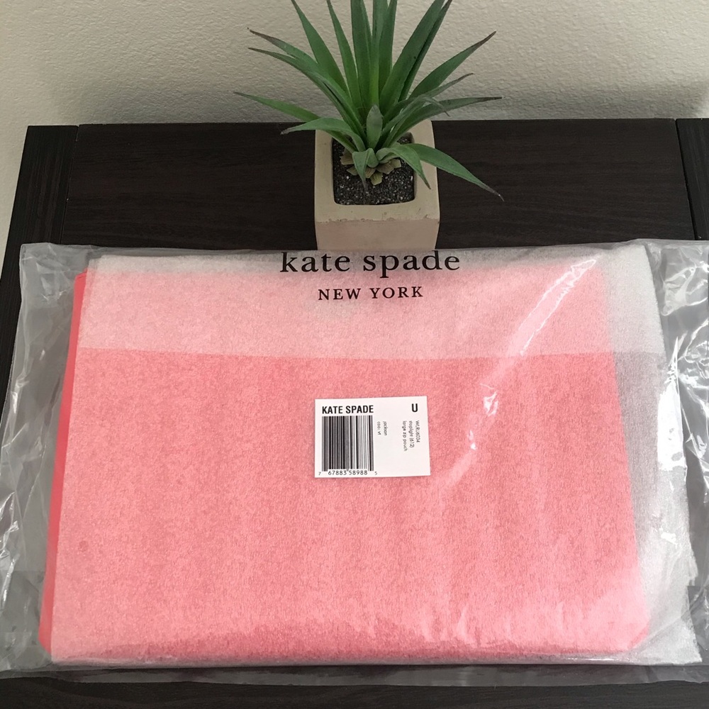 Kate Spade Jackson Large Zip Clutch in Spotlight - Picture 7 of 7